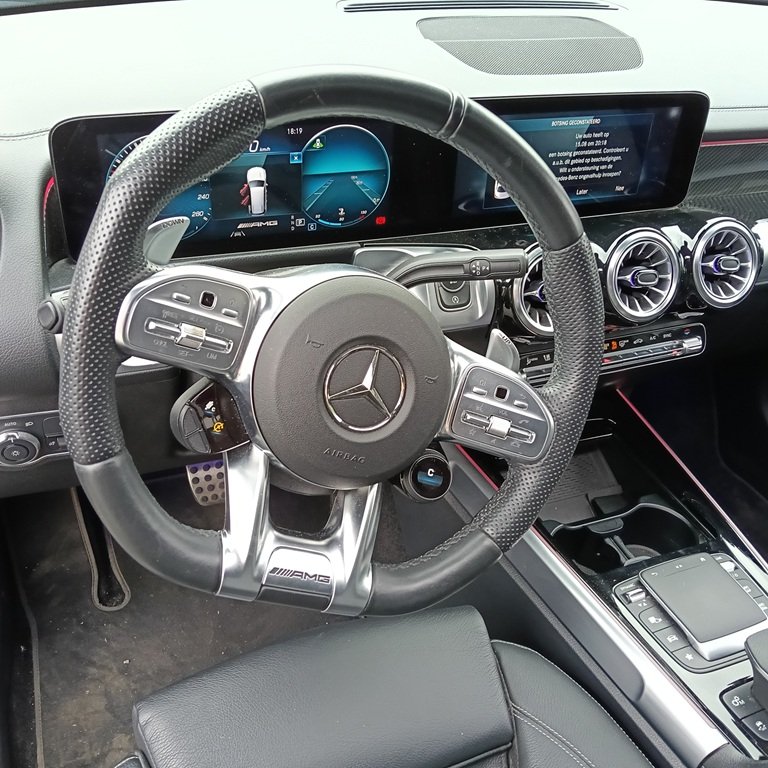MERCEDES-BENZ GLB 35 AMG 4Matic
