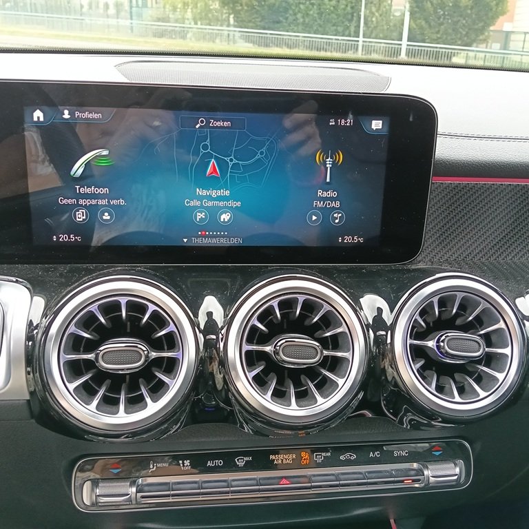 MERCEDES-BENZ GLB 35 AMG 4Matic