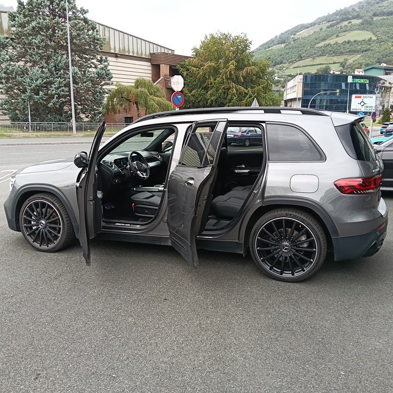 MERCEDES-BENZ GLB 35 AMG 4Matic