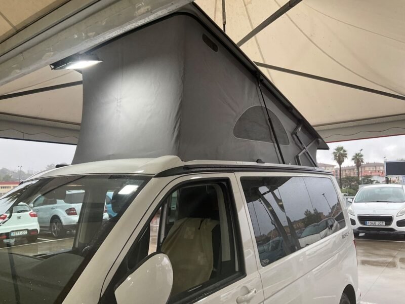 VOLKSWAGEN T6 California 2.0 TDI Beach