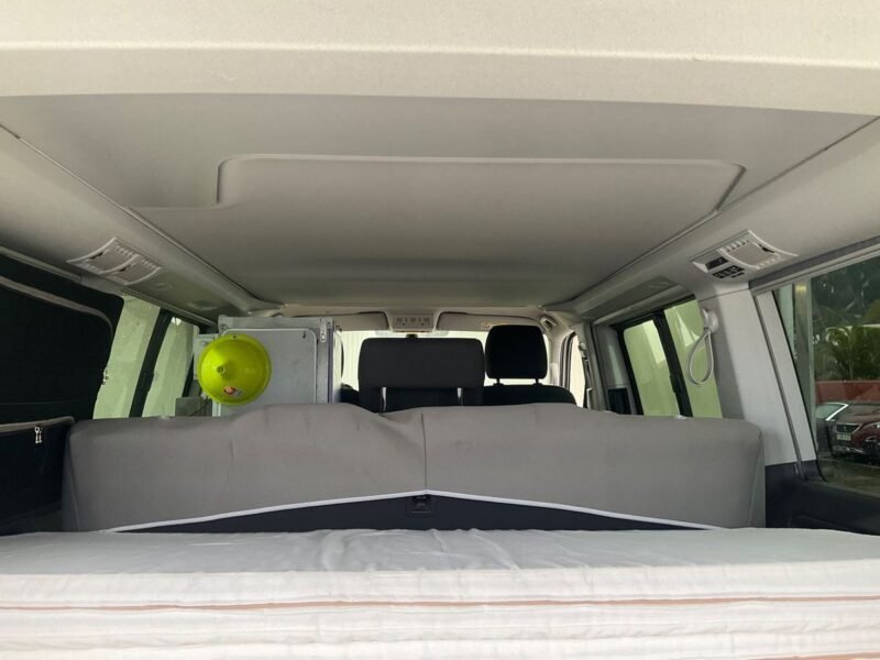 VOLKSWAGEN T6 California 2.0 TDI Beach